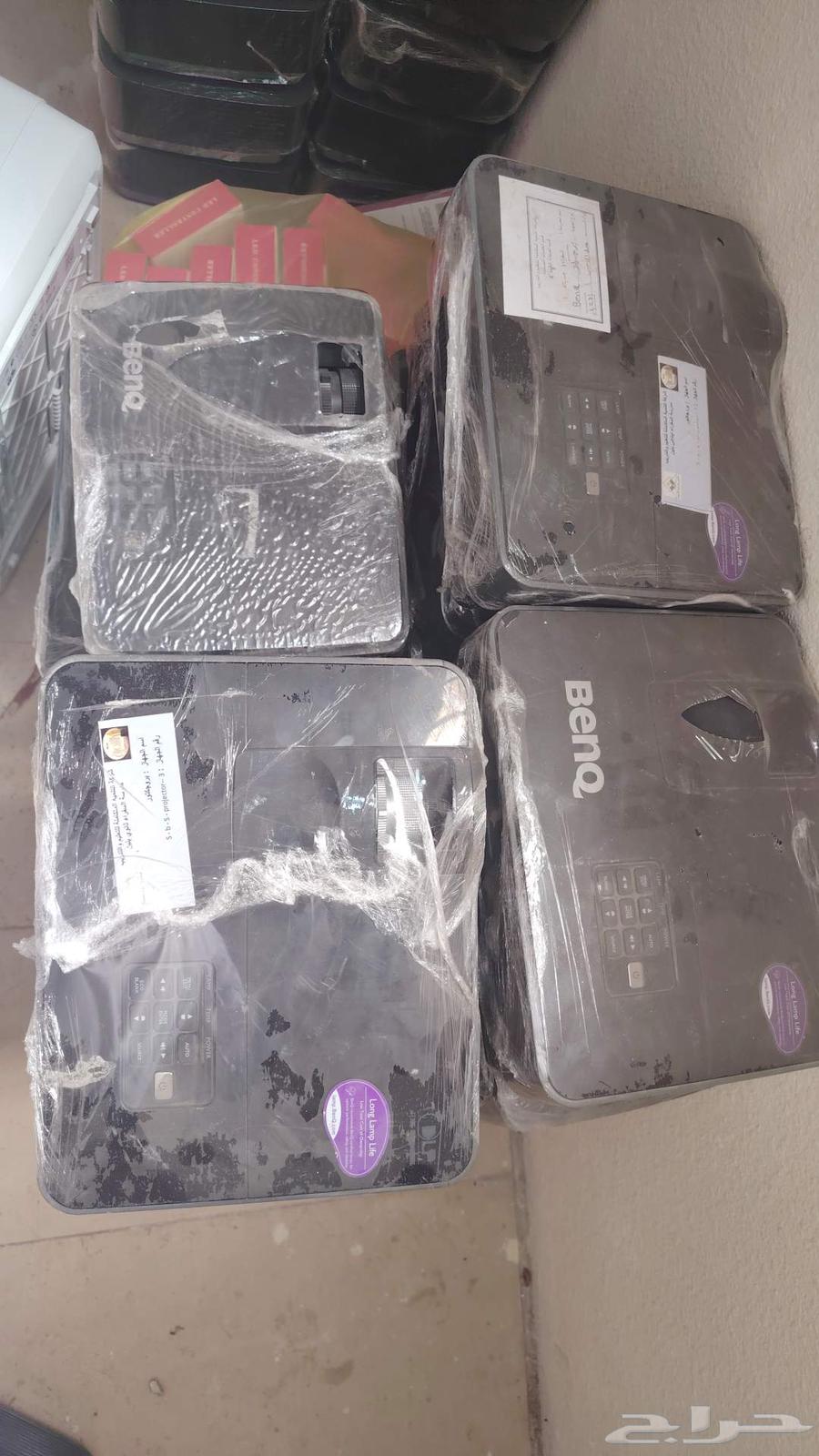 بروجكتر بنكيو نظيف وشغال على الشرط بدون مداخل HD64412063060097113