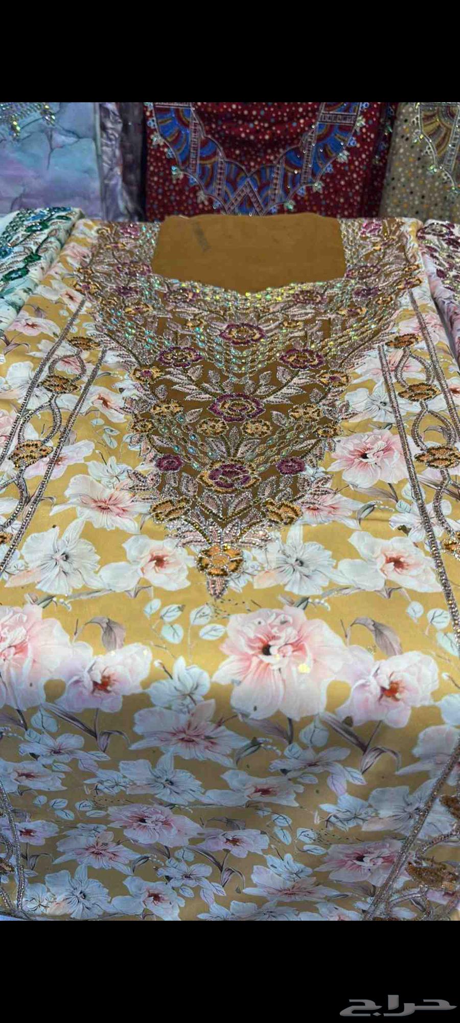 مخاور الالوان تخطف الانظار64409851948419112