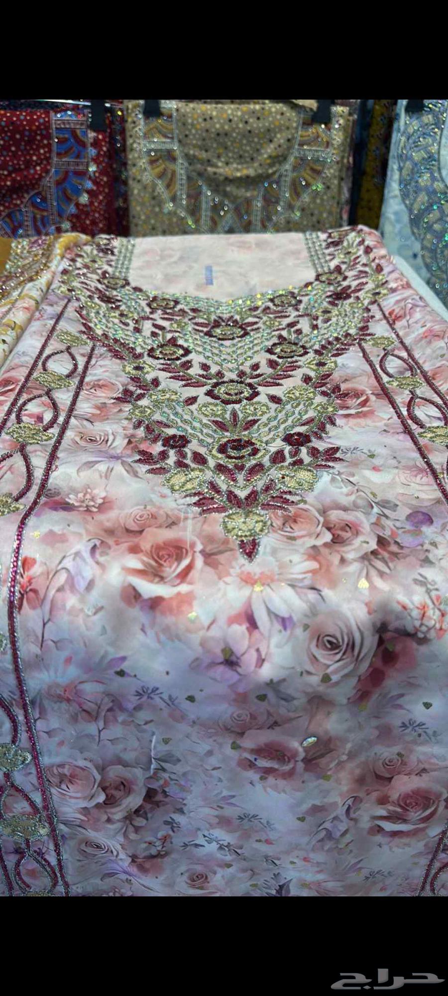 مخاور الالوان تخطف الانظار64409851948419111