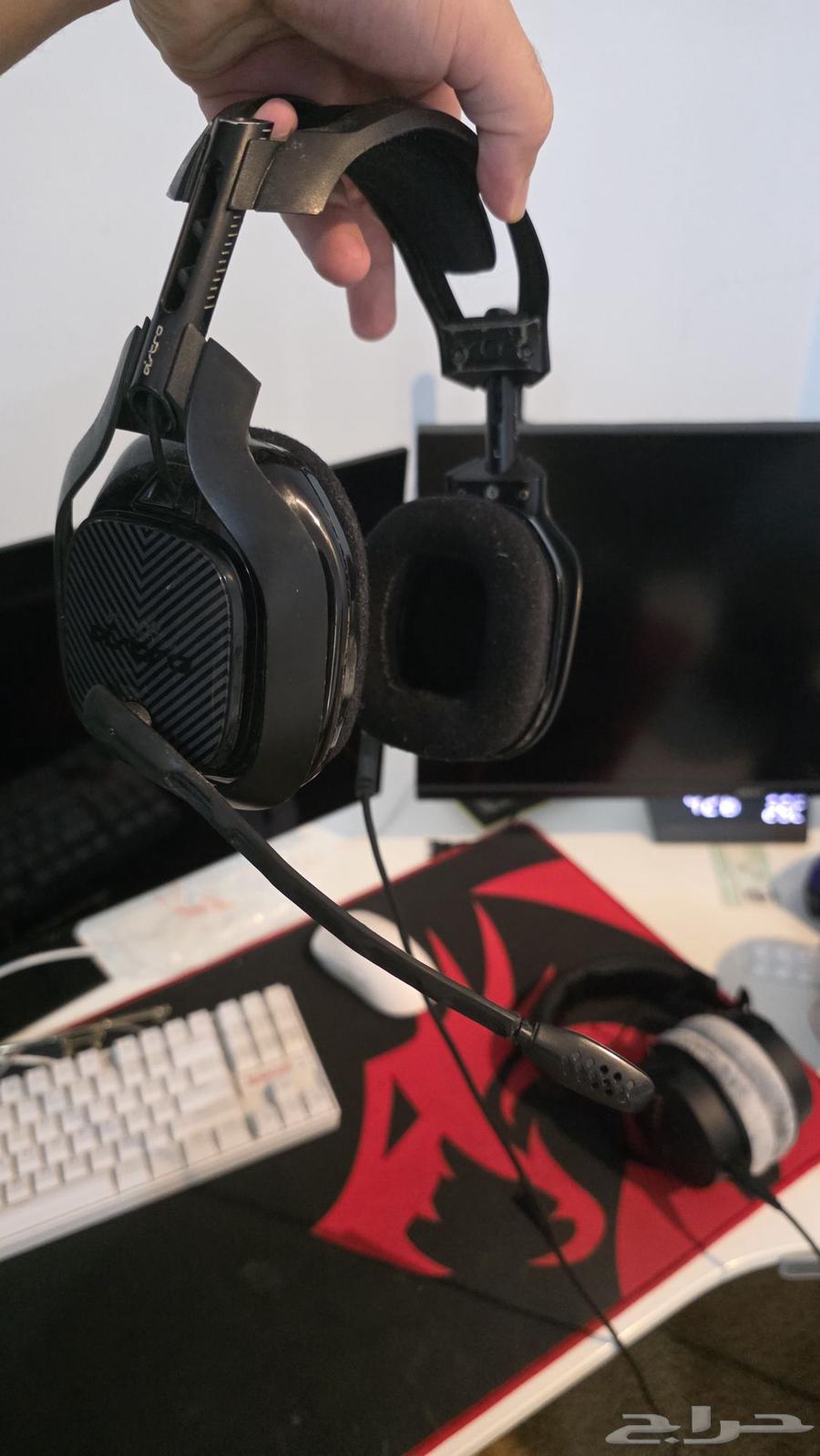 Astro A40 Headset with MixAmp Astro A40 (Urgent Sale)64409073876995113