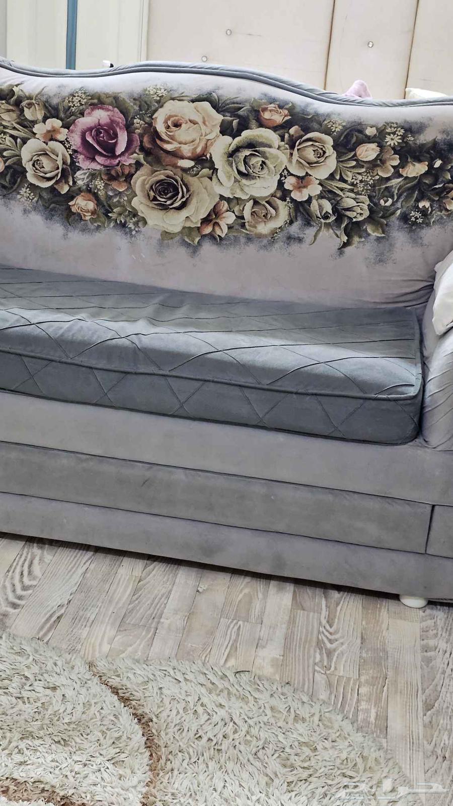 كنب 4 قطع للتنازل مجانا حالته جيد السبب عدم وجود مكان64406361244161110