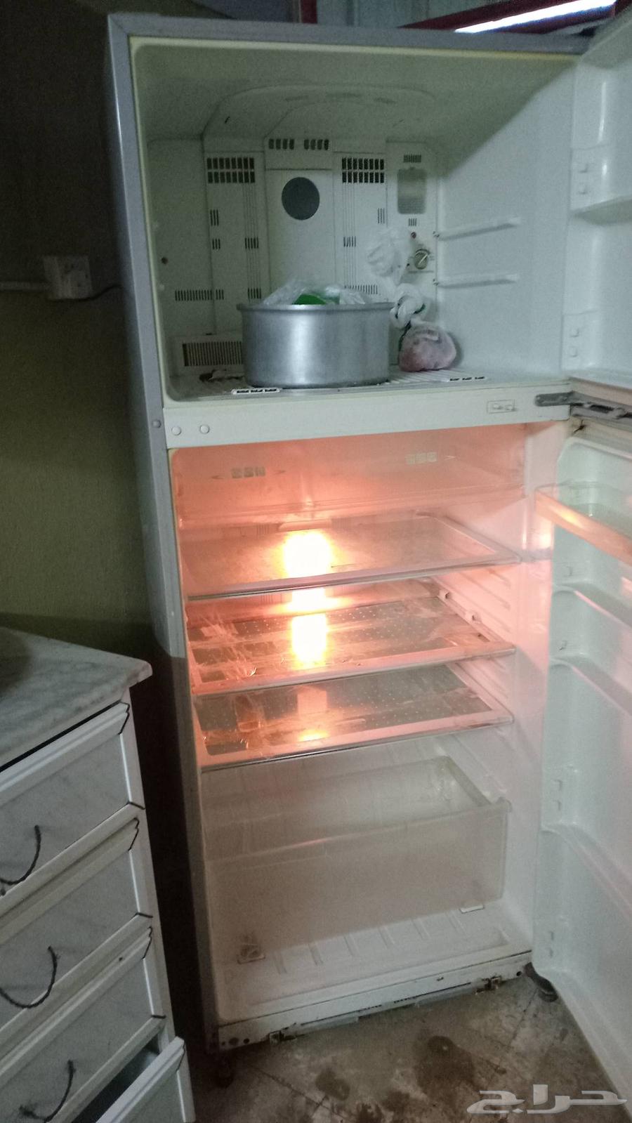 Refrigerator, washing machine, mixer, gas oven, almost new, reason for sale furniture change64406068816515114