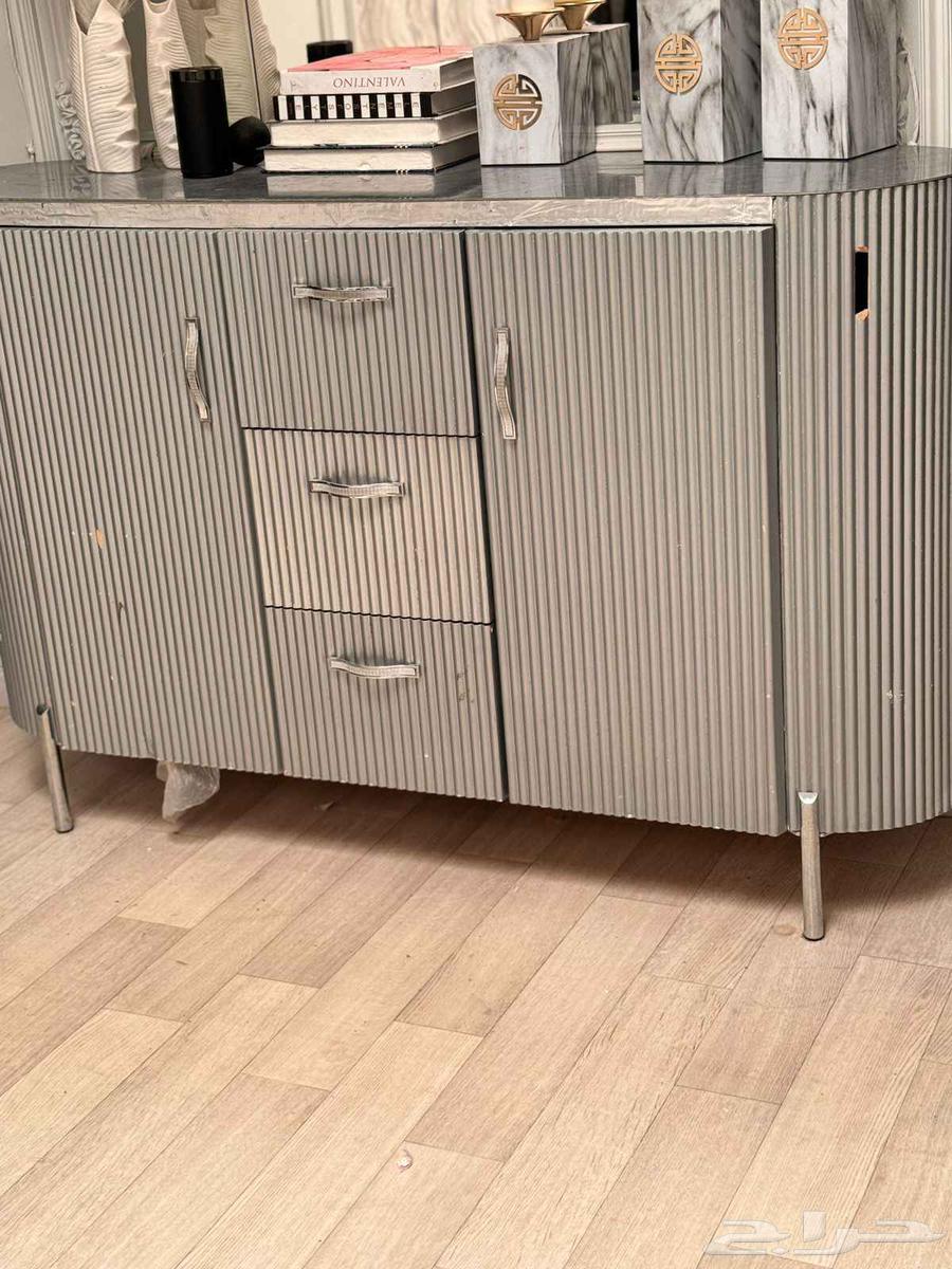 اثاث منزل للبيع الصاله عباره عن 2 كنب طويل 2 كنب مفرد64412143550338114