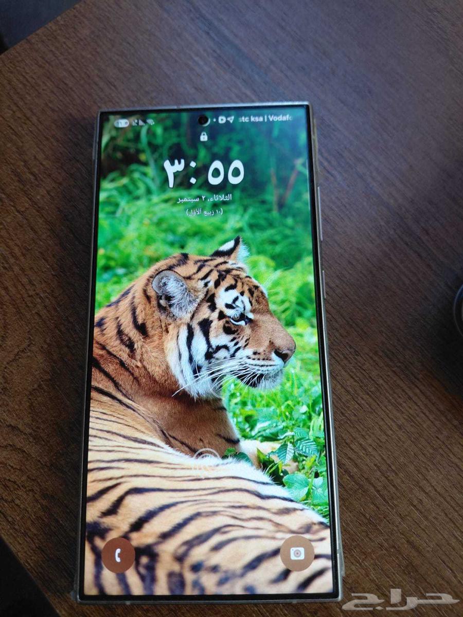 جوال S24 الترا استخدام بسيط معاه 3 جراب والكرتون ذاكره25664408751581315112