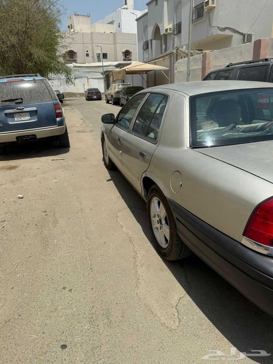 للبيع فورد كراون فكتوريا موديل 201264564157250305111