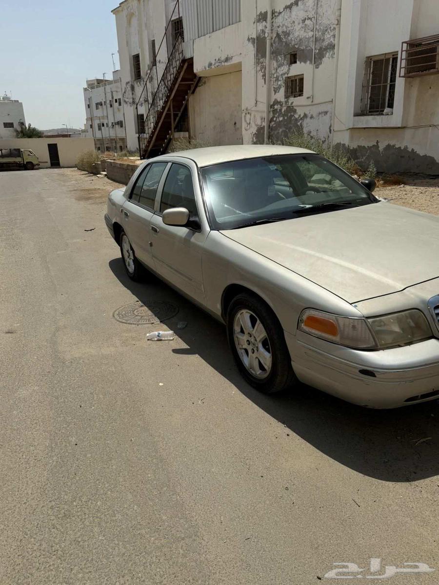 للبيع فورد كراون فكتوريا موديل 201264564157250305110