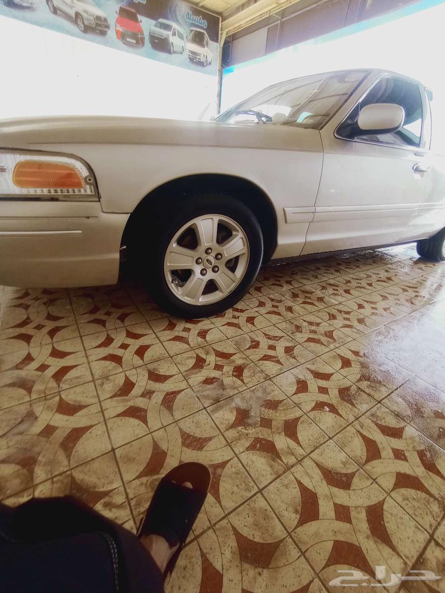 كراون فكتوريا فورد 200664564407158147112