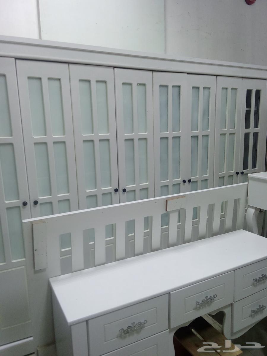 يوجد لدينا غرف مستعمل ودوليب مع توصيل وتركيب بي أقل السعر64411620902018111