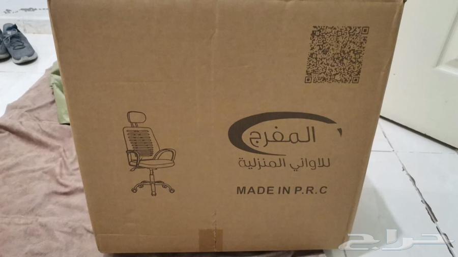 كرسي وطاولة قيمنق للبيع64406430694145110