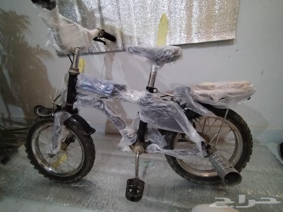 دراجه مستعمله الفرامل خربانه  دعامتين للدراجه وتصلح للصغار64407670930689110