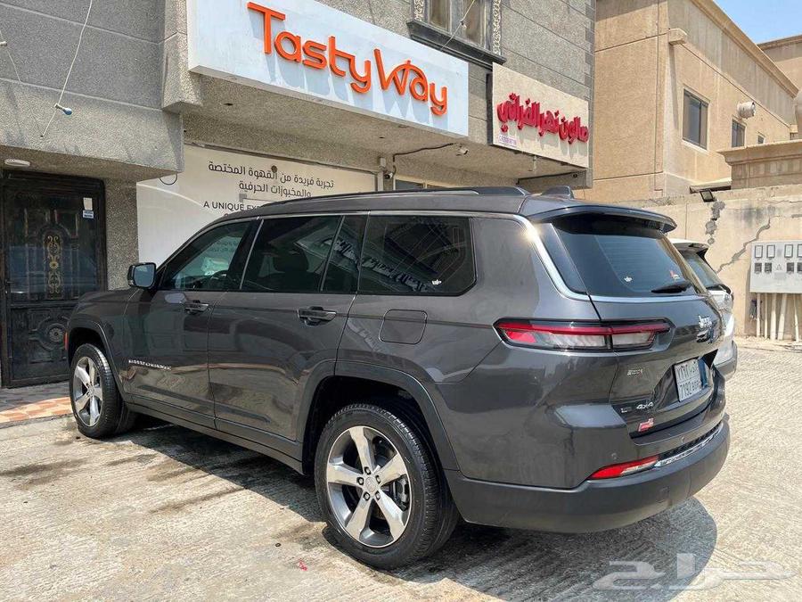 جيب جراند شيروكي 202264565005816193113