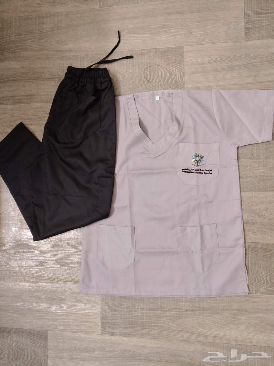 قمصان الكليه التقنيه واطقم وكابات جميع المقسات64412237926657110