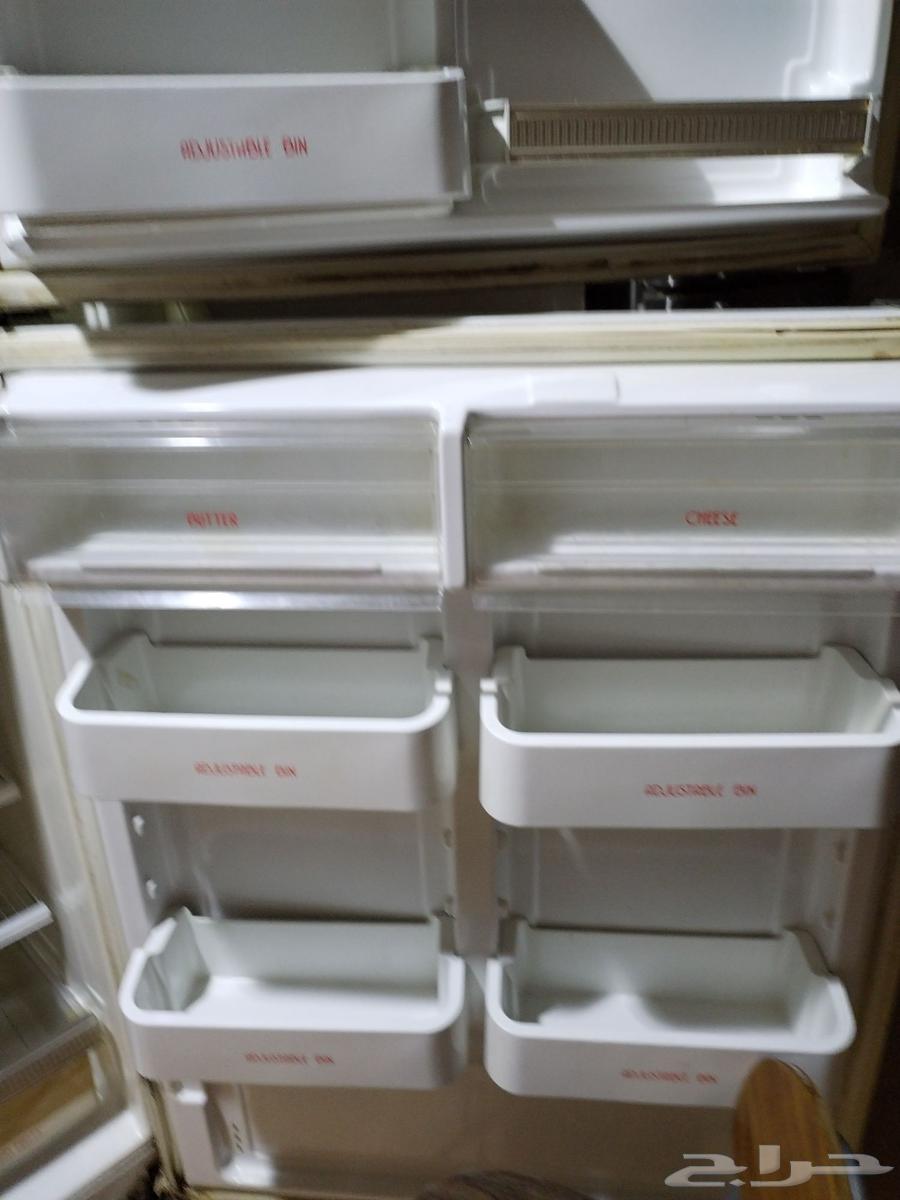 ثلاجة كبيرة للبيع64405624743811111