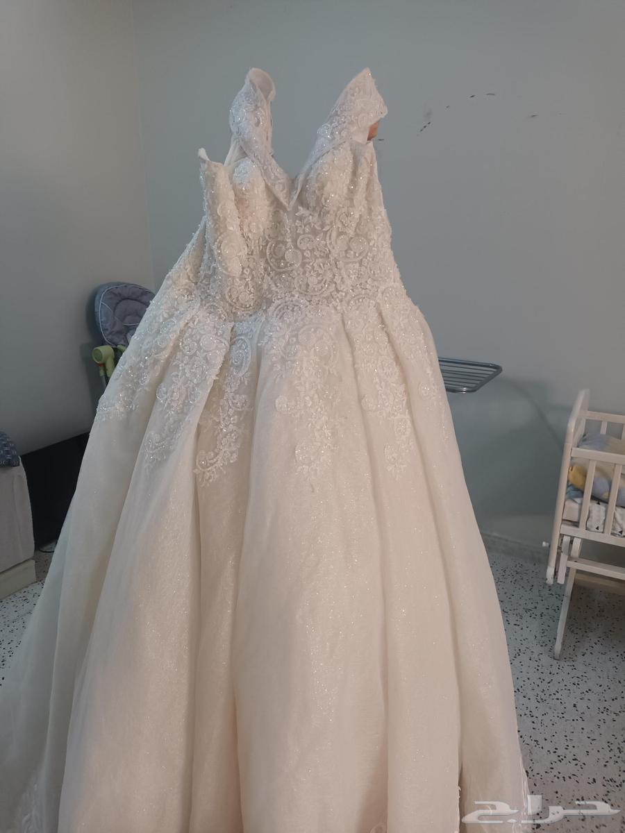 بدلة عرس للبيع64411875307522110