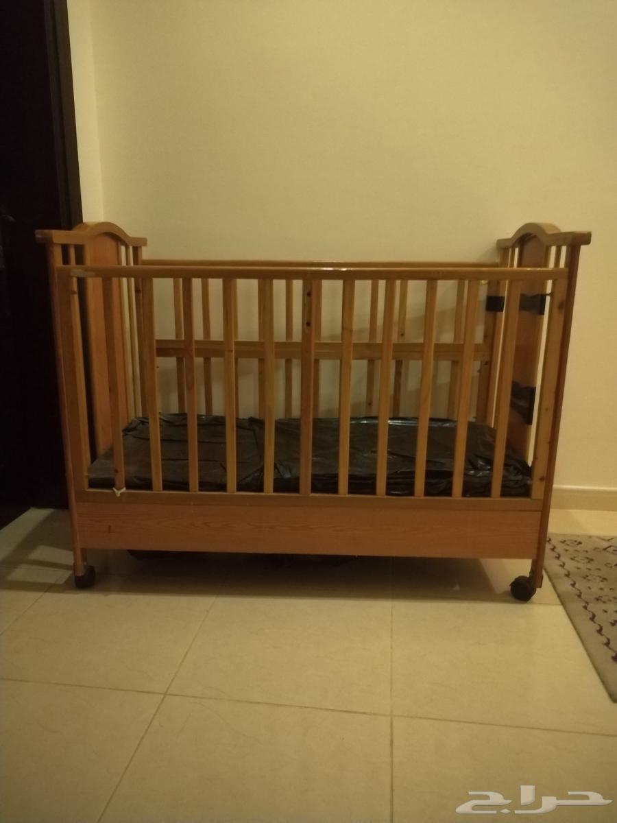 سرير طفل للبيع64405985354115110