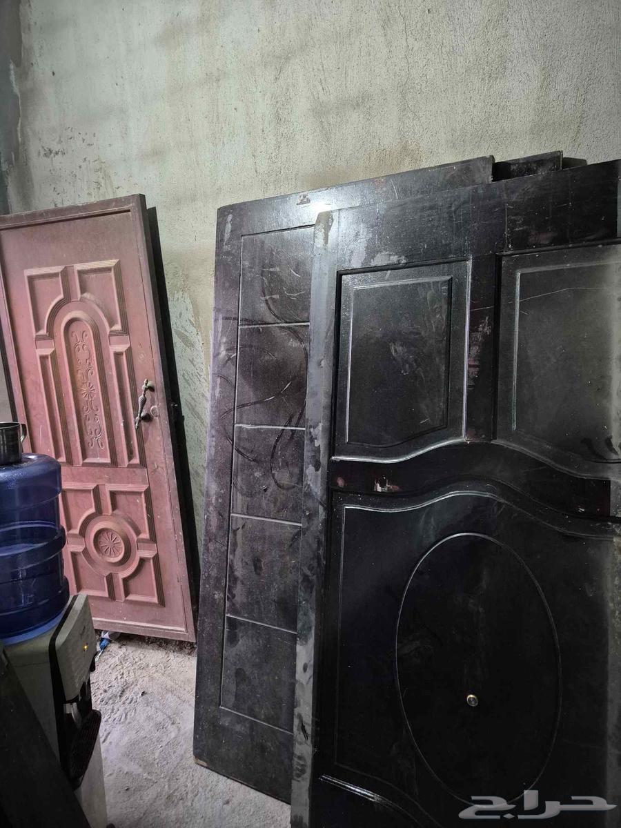 ثلاث ابواب لشقة بدون حلوق64408007559171110