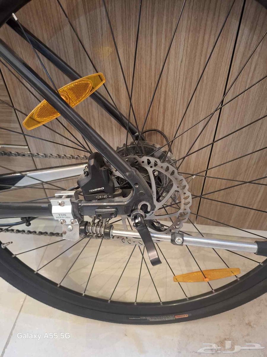 دراجة هوائية من شركة GIANT السعر 3000ريال ارجو التواصل خاص64411768538626112