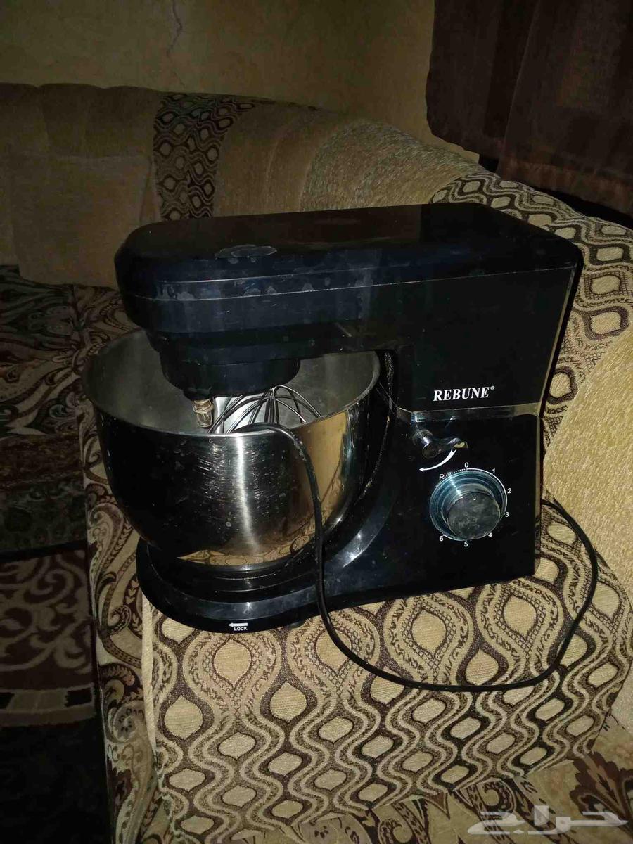 Refrigerator, washing machine, mixer, gas oven, almost new, reason for sale furniture change64406068816515110