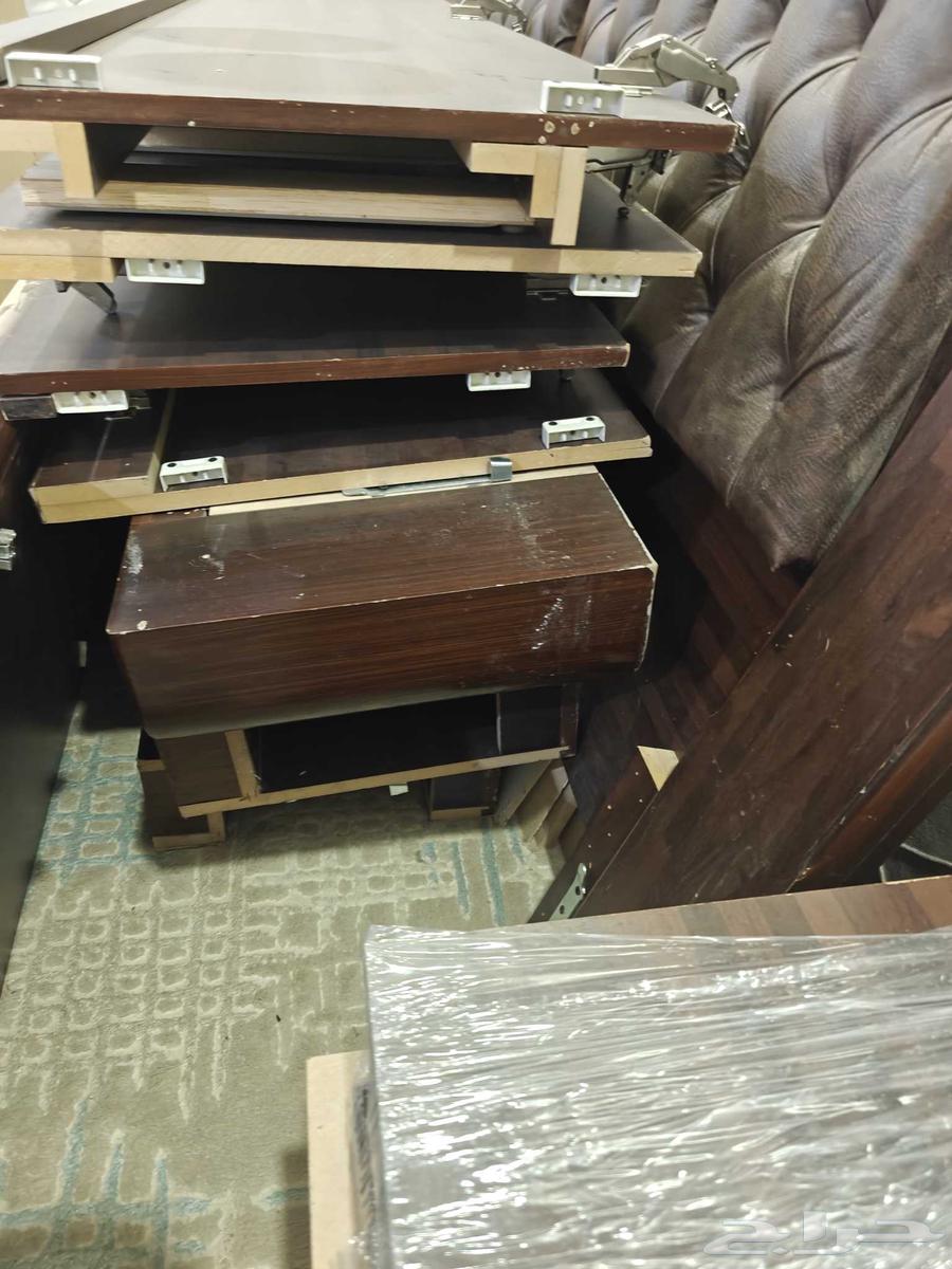 Brown-colored bedroom set (bed, wardrobe, dressing table, mattress)64408455298049112