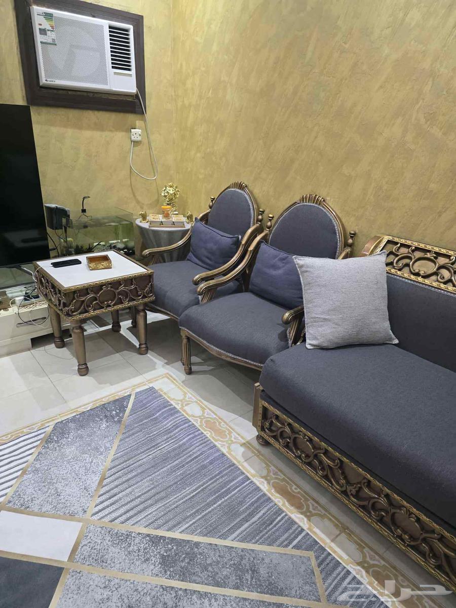 كنب 3 قطع رباعيات و4 كراسي مفردة 4 طاولات 2وسط و2جانبية64409255058945112