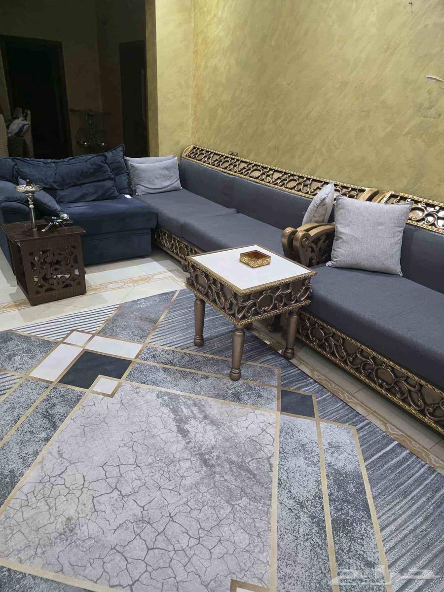 كنب 3 قطع رباعيات و4 كراسي مفردة 4 طاولات 2وسط و2جانبية64409255058945111