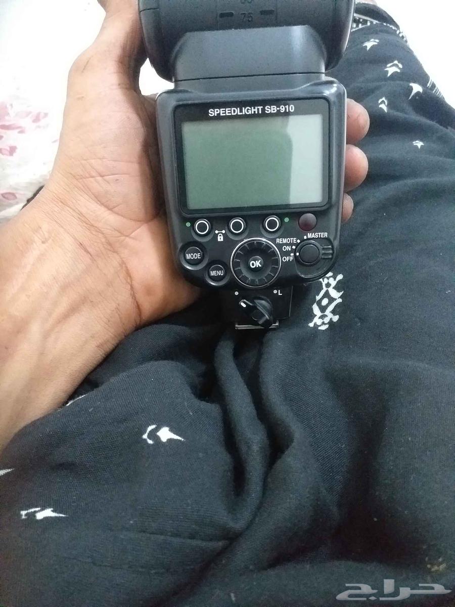 Camera flash64412197358339110