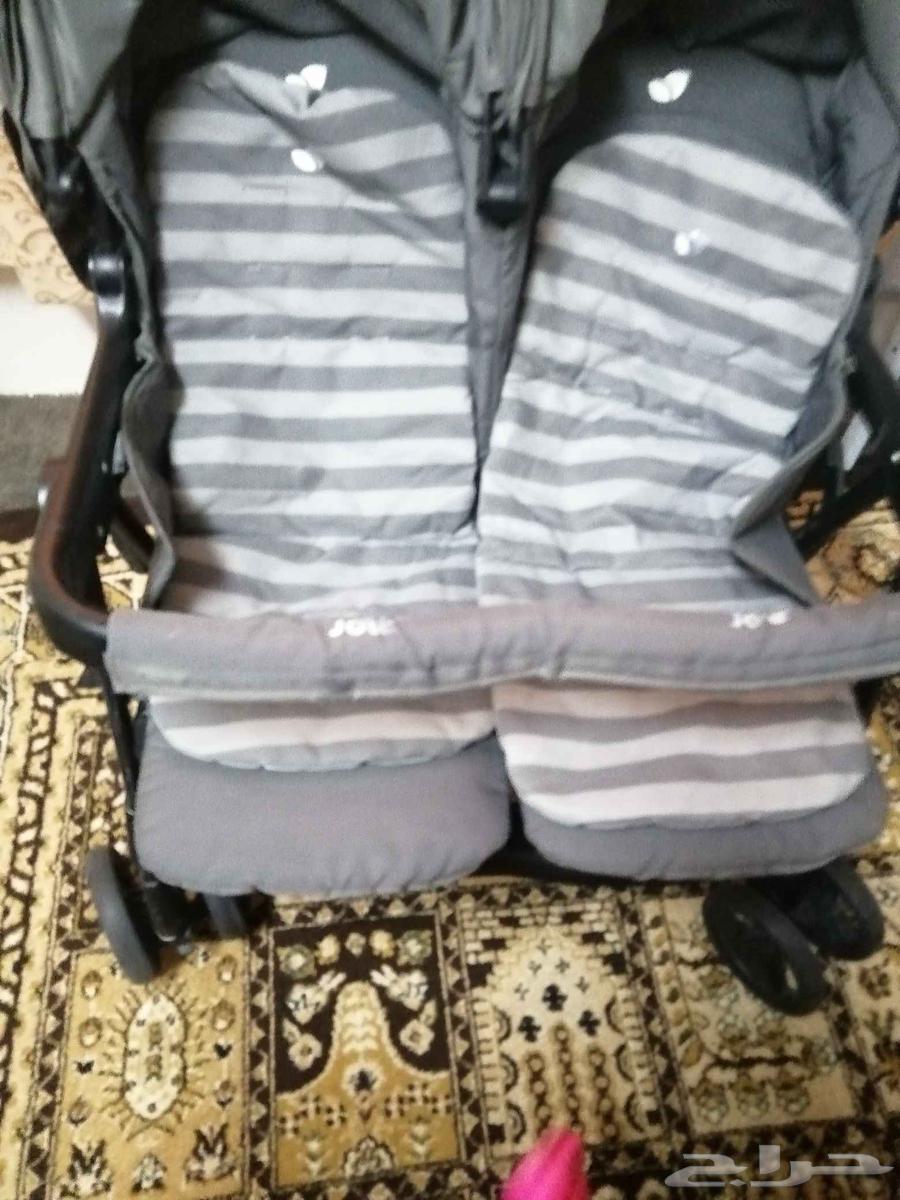 Twin stroller for sale, brand new Joy, lightly used with no defects,64409003236353111