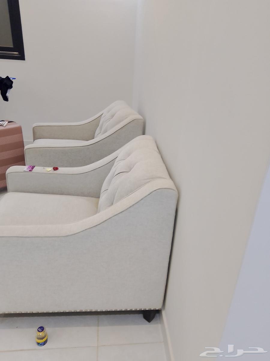 طقم جلوس فاخر أربعة كراسي فاخرة استعمال شهر فقط 400ريال64406681794819110