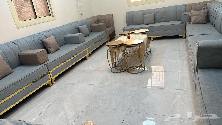 Full council with tables, new sofa unused64405376286723110