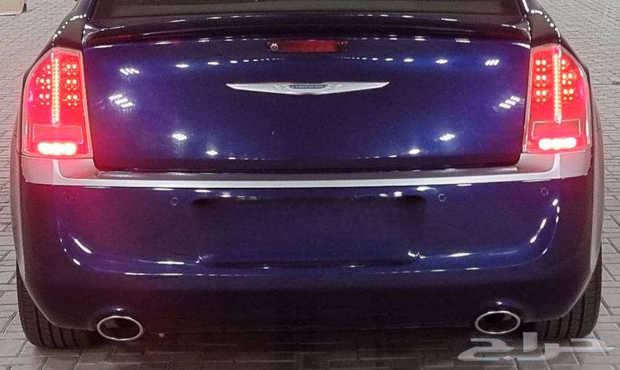 Saddam Khalfi and Chrysler 2014 Side Molds64565130841985110