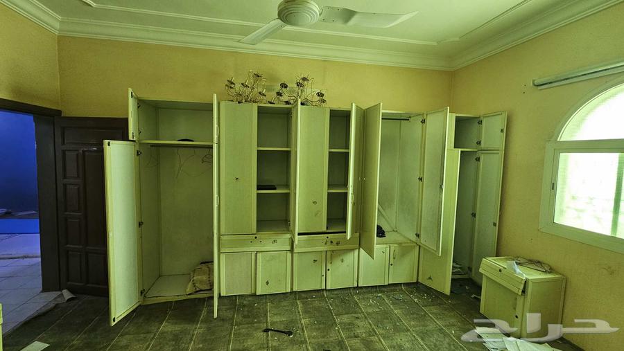 للبيع دواليب الألمنيوم واحد للمطبخ و دولابين ملابس كنب تركي64409491693954111