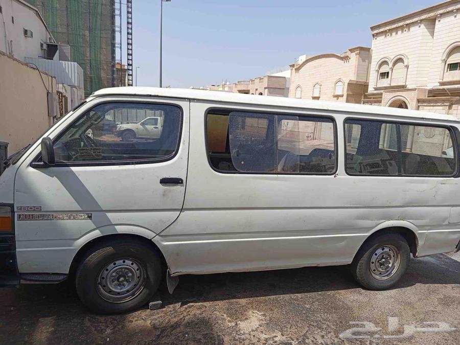 Passenger bus model 9464569821765249112