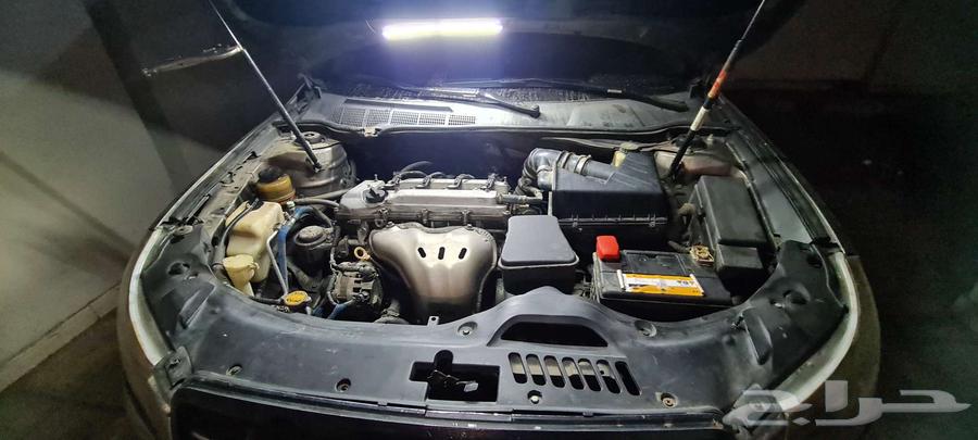 Engine compartment light for illuminating the car's surroundings64560346407681113