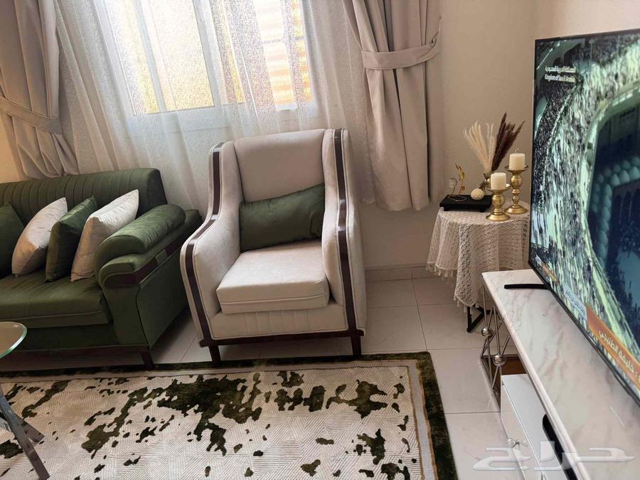 مجلس تفصيل شبه جديد للبيع و غرفة نوم64410479853058113