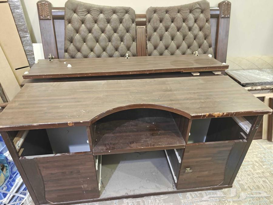 Brown-colored bedroom set (bed, wardrobe, dressing table, mattress)64408455298049113