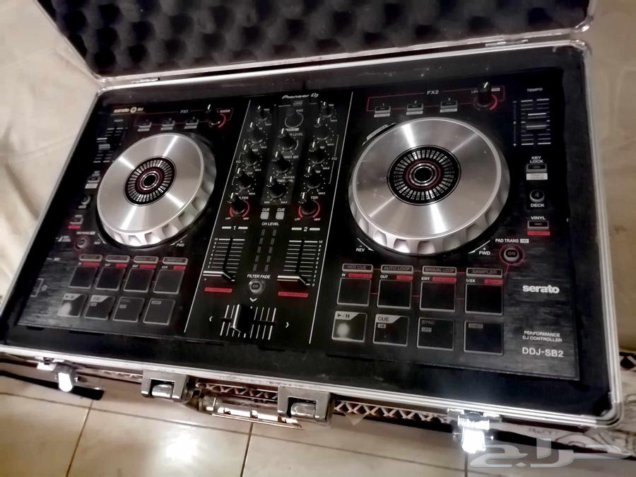 Pioneer DDJ-SB2 Deejay Controller and handy travel case64406513830403110