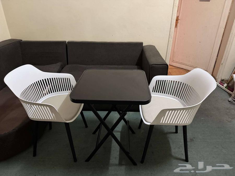 Tables and Chairs64406890841601111