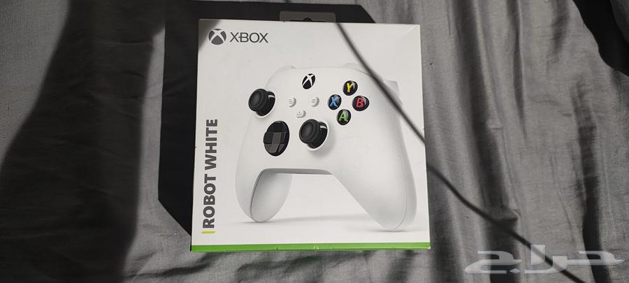 للبيع Xbox Robot أبيض مقابل 230 جديد64409436476161112