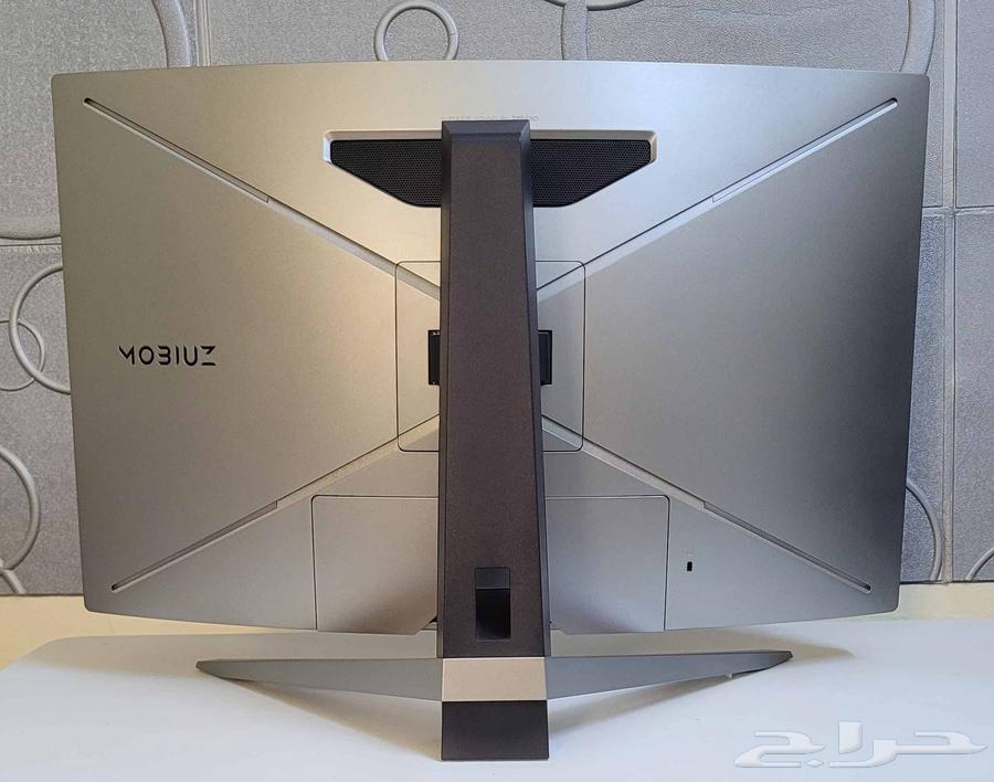 شاشة جيمنج نظيفه جدا64411081472257113