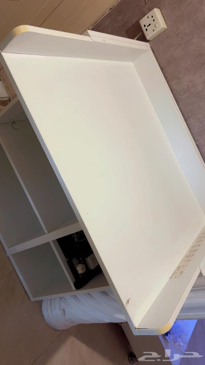 مكتب   وحدة تخزين من ايكيا بحالة ممتازة قاعدة المكتب متحركة64408020929537111