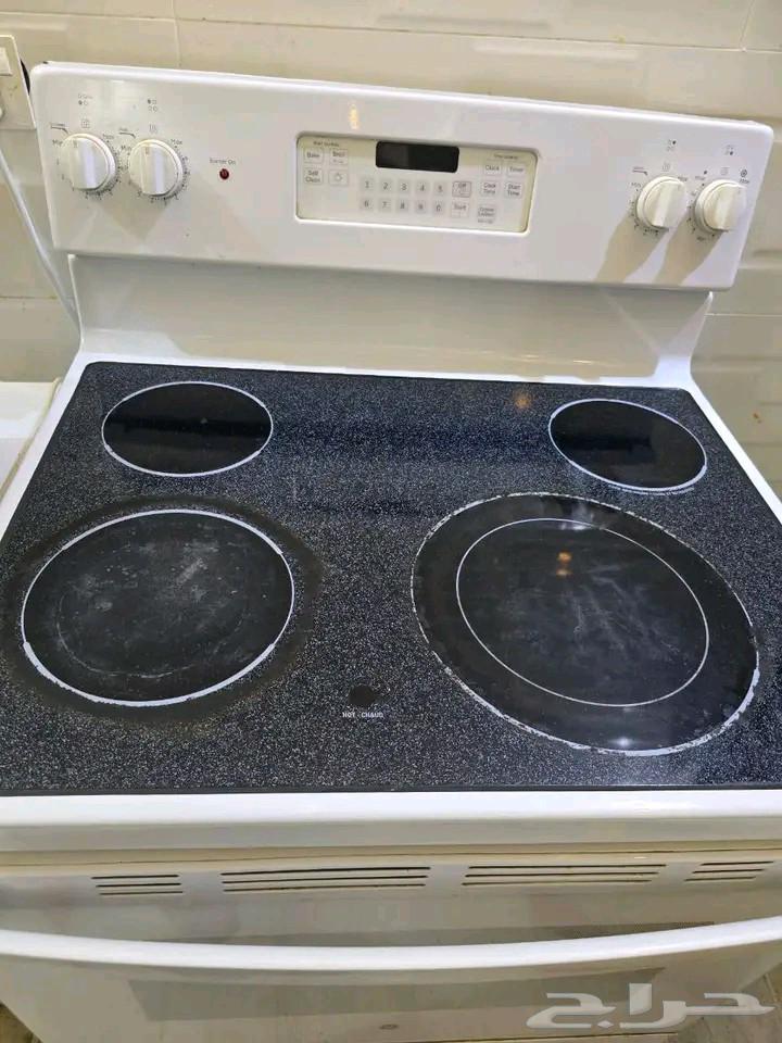 فرن كهربائي  بحاله ممتازه شغال ممتاز ليس به اي عيوب 20064406917841537111