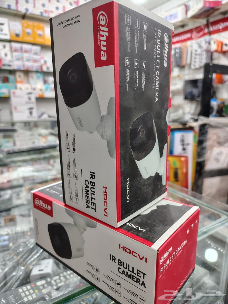 Camera and satellite internet dish64411149024897112