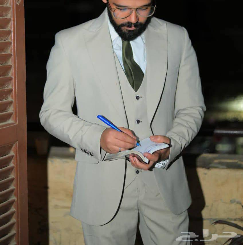 ستايل راق يناسب ذوق الرجل الخليجى  مناسب للمجالس العمل والم64408301129474110