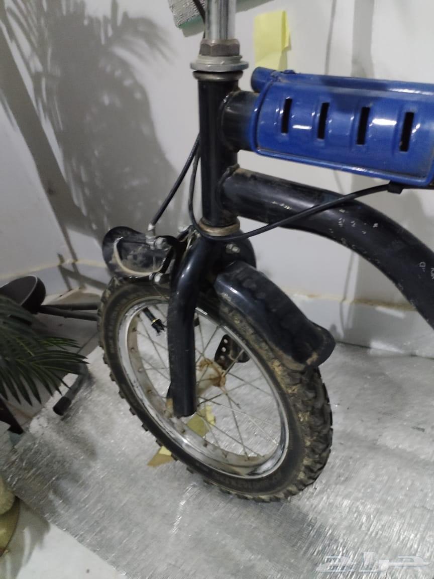 دراجه مستعمله الفرامل خربانه  دعامتين للدراجه وتصلح للصغار64407670930689112