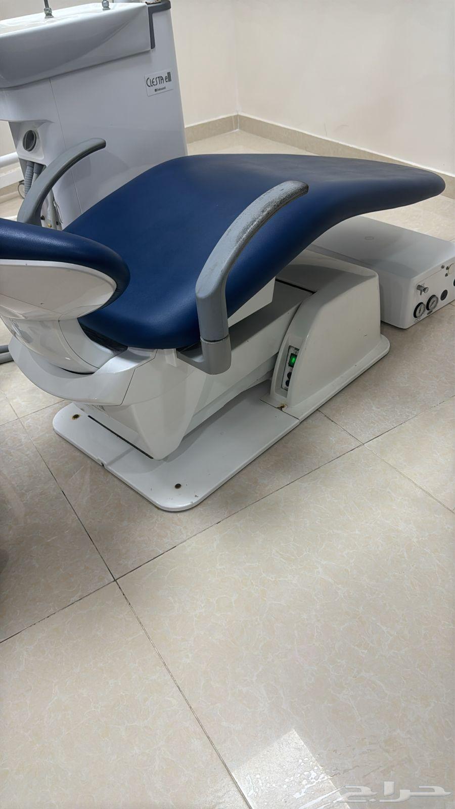 عدد 2 كراسي أسنان ياباني أصلي.64408385972866112