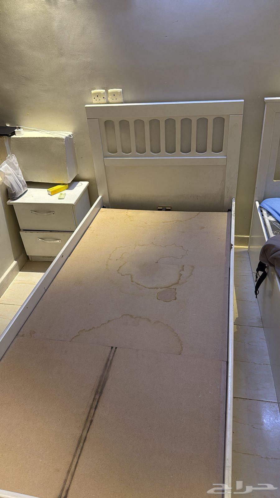 سرير للبيع64409560712323111