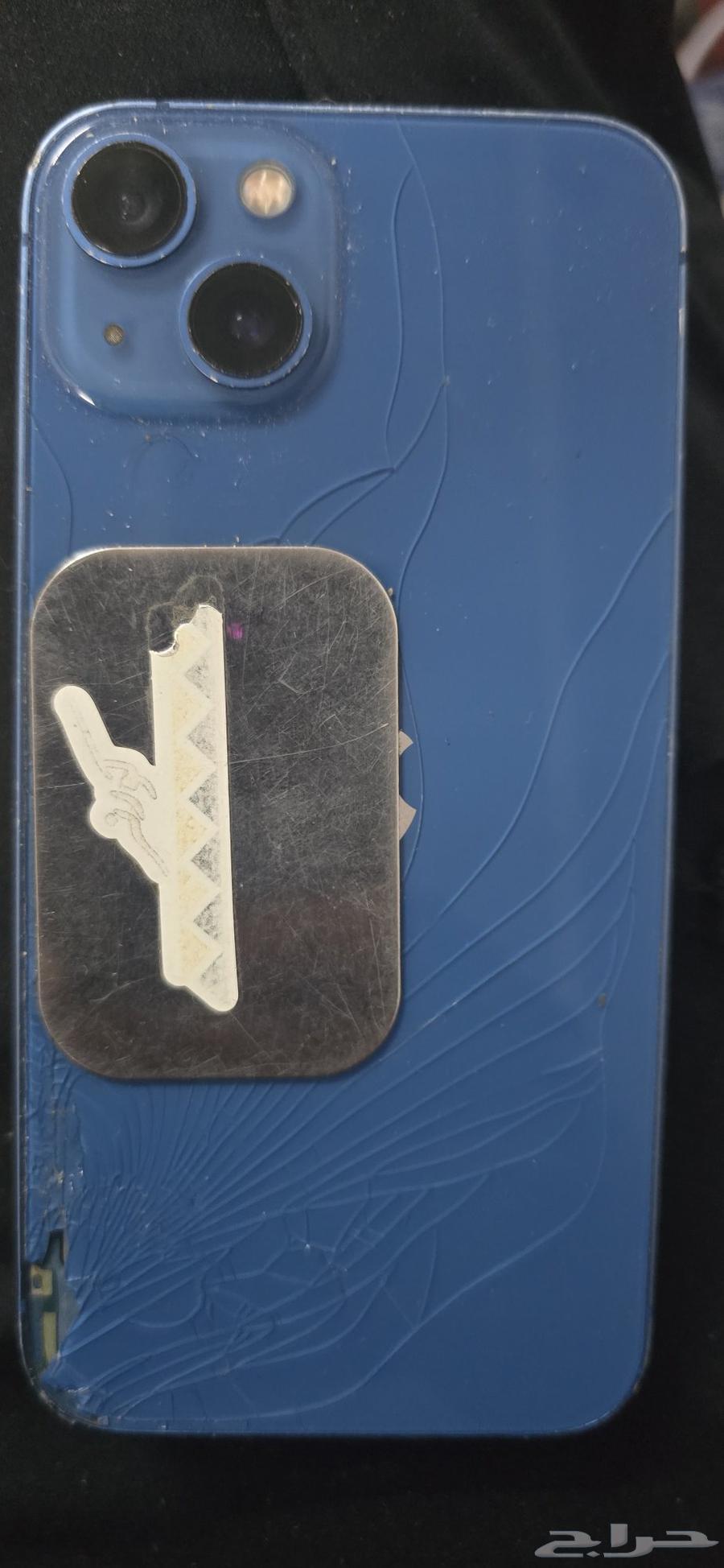 ايفون 13 عادي 12864411108478082111