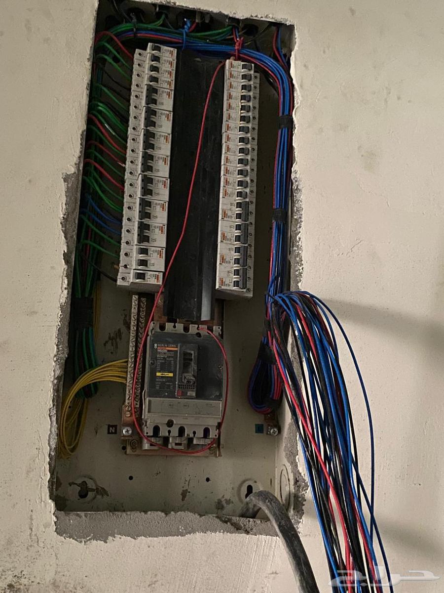 فني كهربائي تأسيس وتشطيب وصيانه64250138567169112