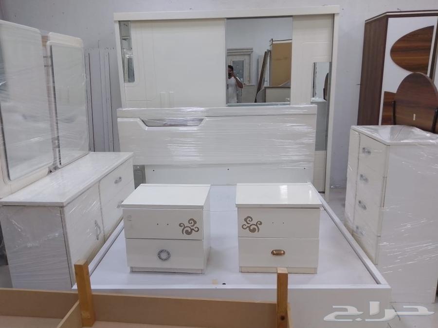 Clean used bedroom, installation and delivery available64543733294337110