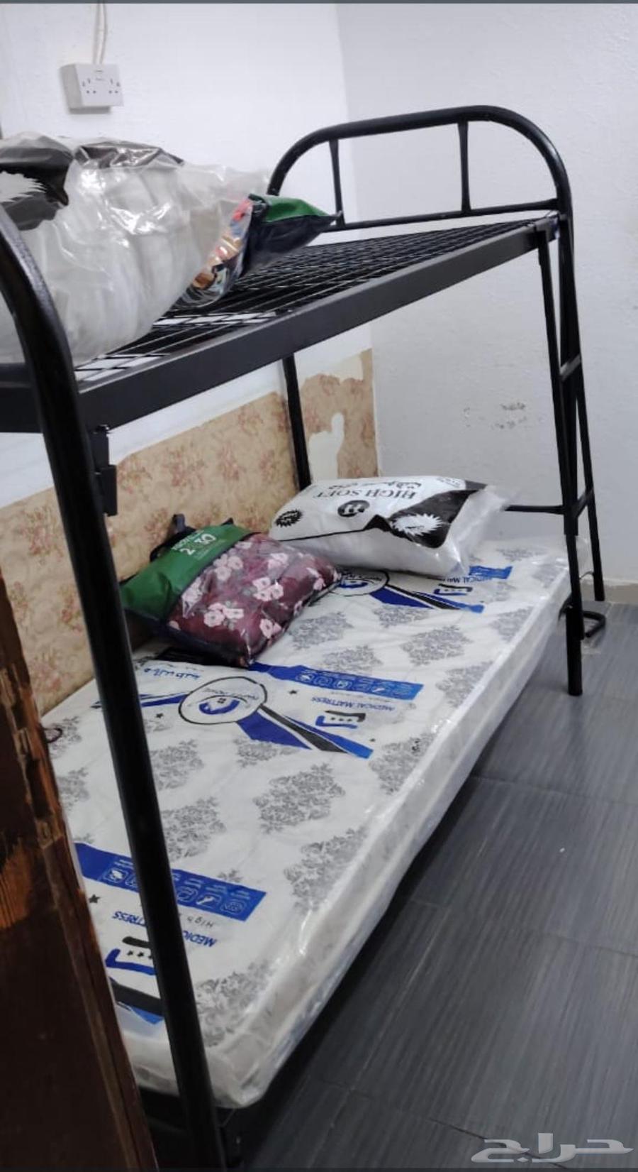 Single beds available, single and double decks, mattresses, blankets, and pillows64548210514947112